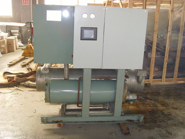 科尔沁左翼中酒店中央空调不停机清洗方法介绍